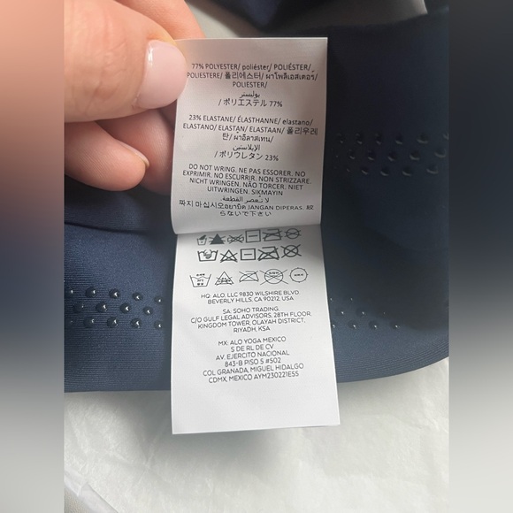 alo Airlift Headband Navy NWT - Picture 8 of 10